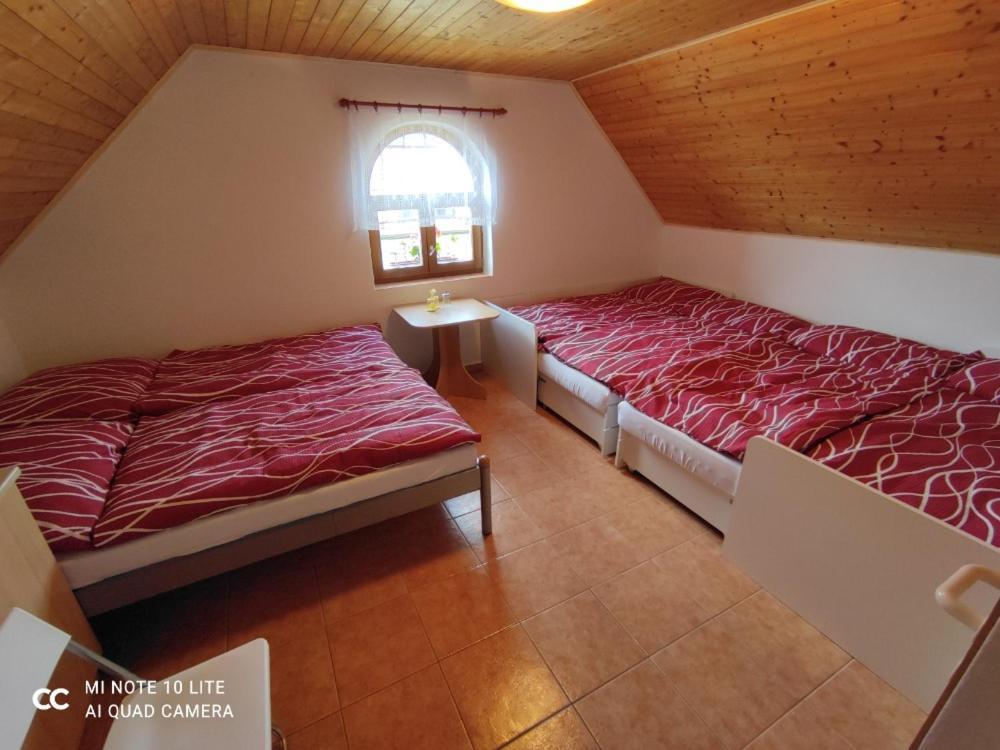 Vinarstvi Ehrlich Apartman Milotice Kültér fotó